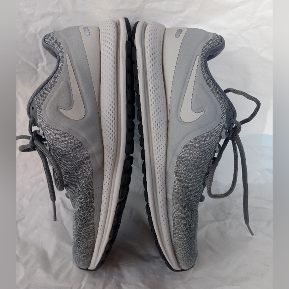 Nike Air Zoom Vomero 13 Running Shoes Cool Gray/White Rare 922909-003 Sz 8 - Picture 4 of 12